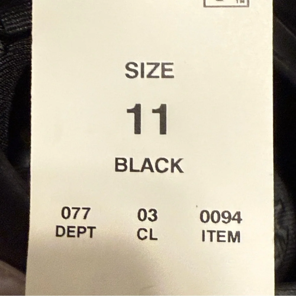 Stride Rite Black Shoes Strap and‎ Perforated Design Boys Size 11 New